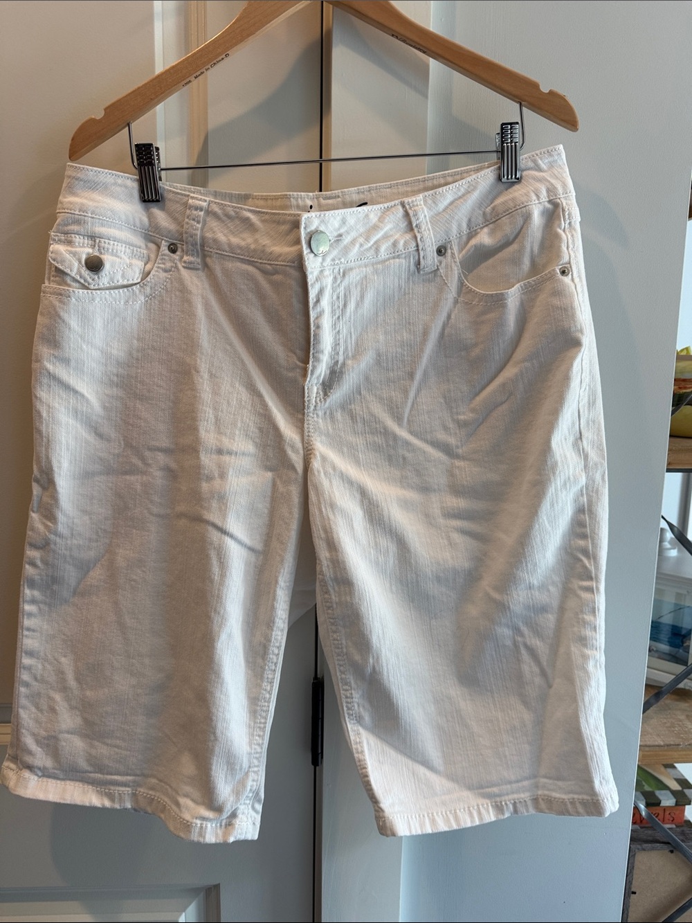 INC International Concepts White Bermuda Shorts